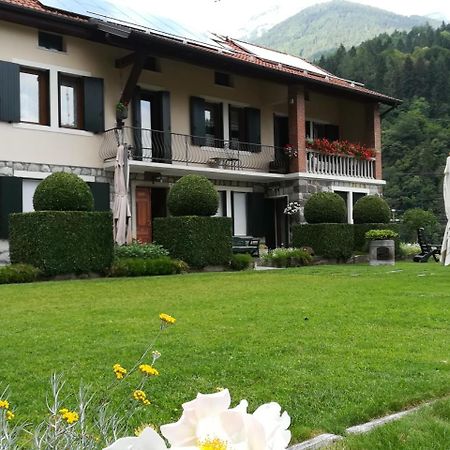 B&B Oltra Lamon Exterior photo