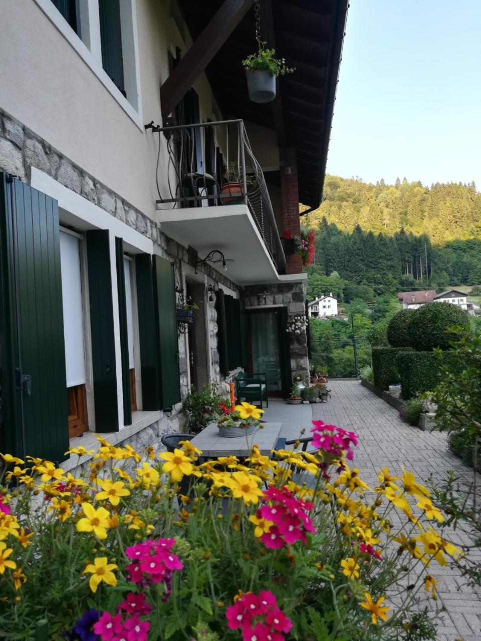B&B Oltra Lamon Exterior photo